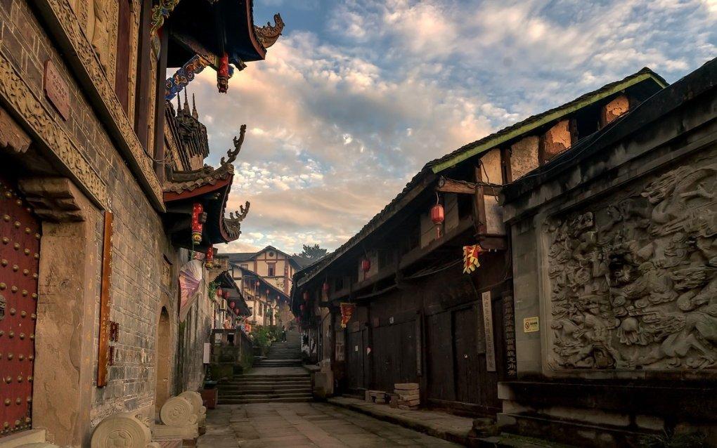 巴以未停火，亚洲一国突然传出爆炸声！拜登亲自下令，局势失控